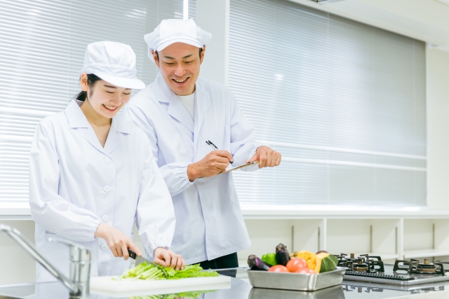 介護老人保健施設での調理補助