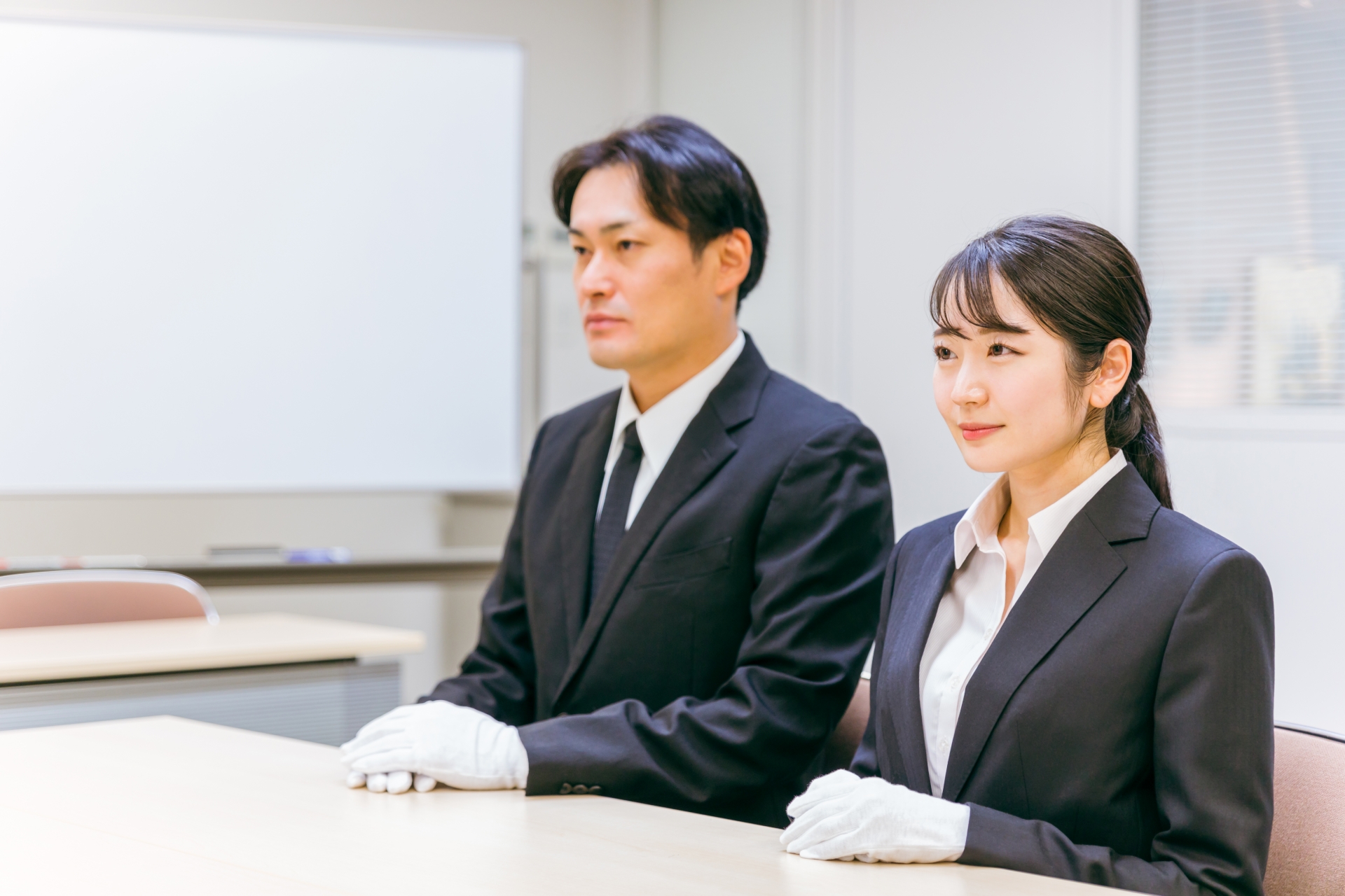 【充実の研修制度】未経験から始める葬祭セレモニースタッフ